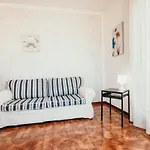 Appartamento Red Rose - Lakeside Leisure & Business